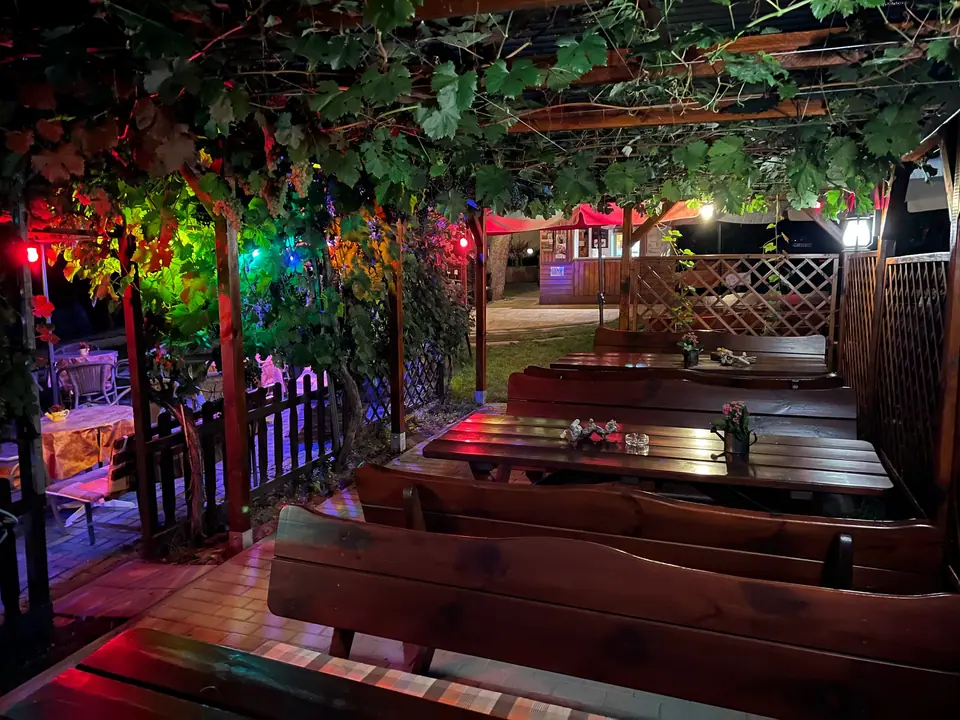 The shelter at night
